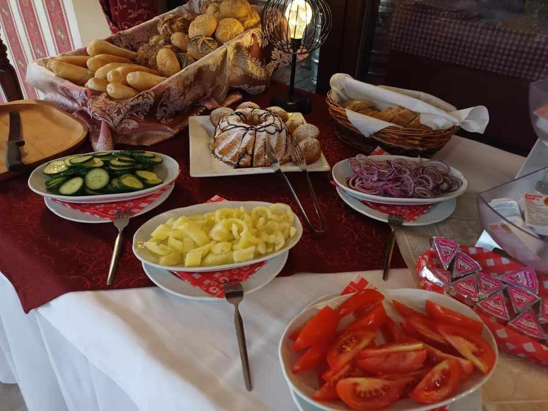 Penzion Helene Veľký Meder Екстериор снимка